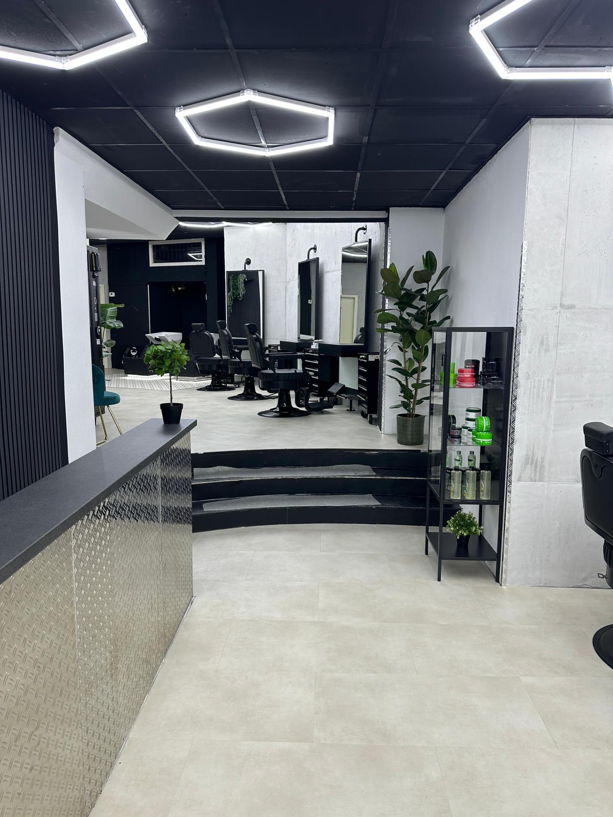 Welcoming interior of HaarMonie Cut&Shave